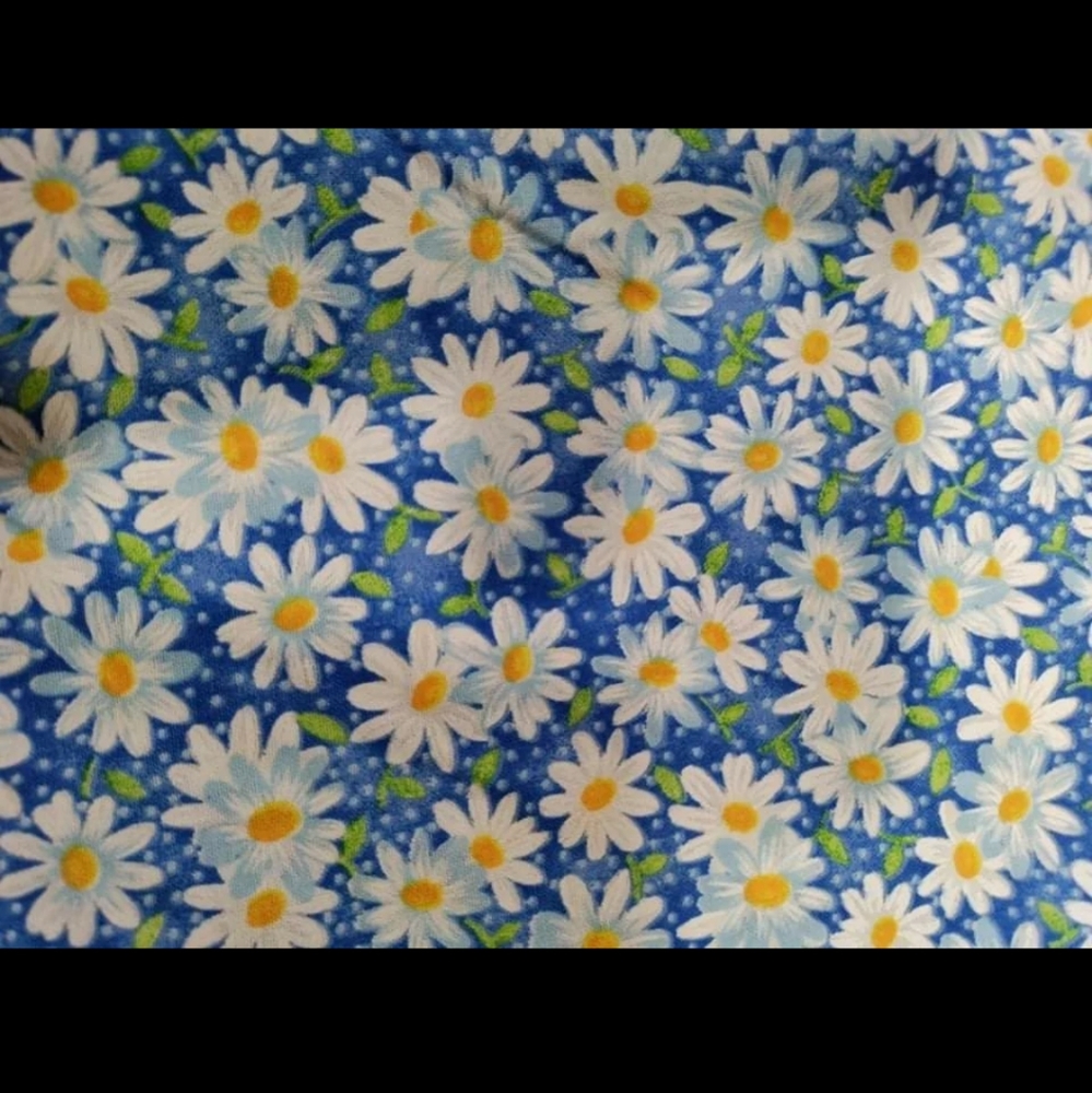 Flower Scrunchie - Picture 2 of 2